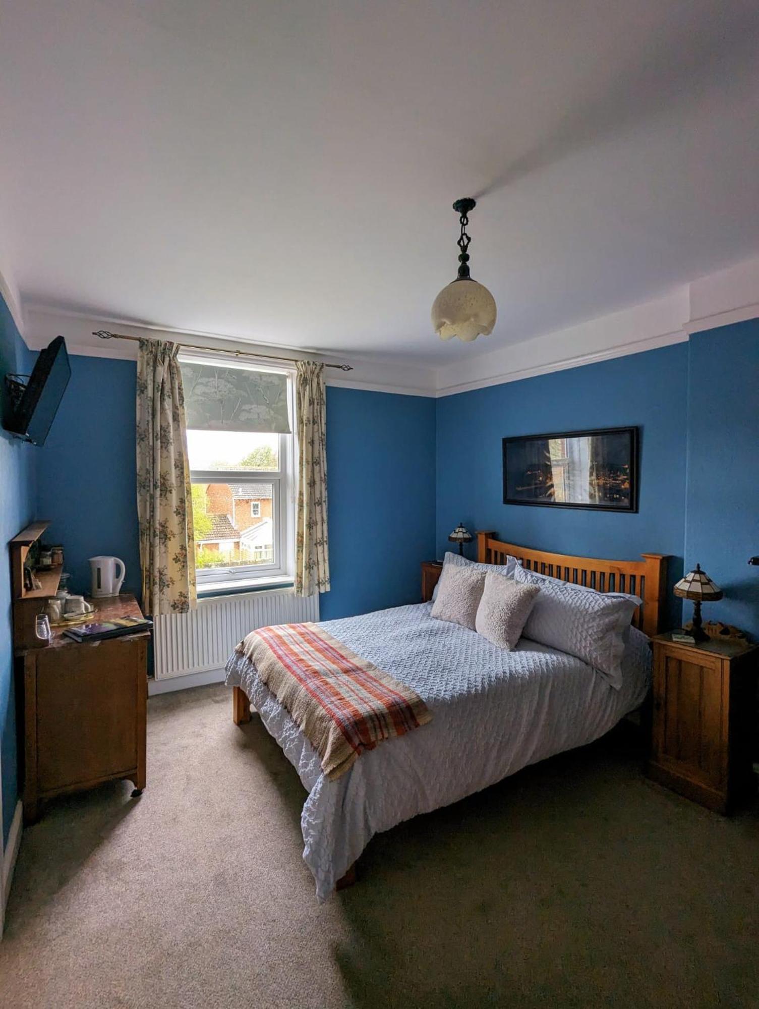 Bed and Breakfast Number 18 Вітбі Екстер'єр фото